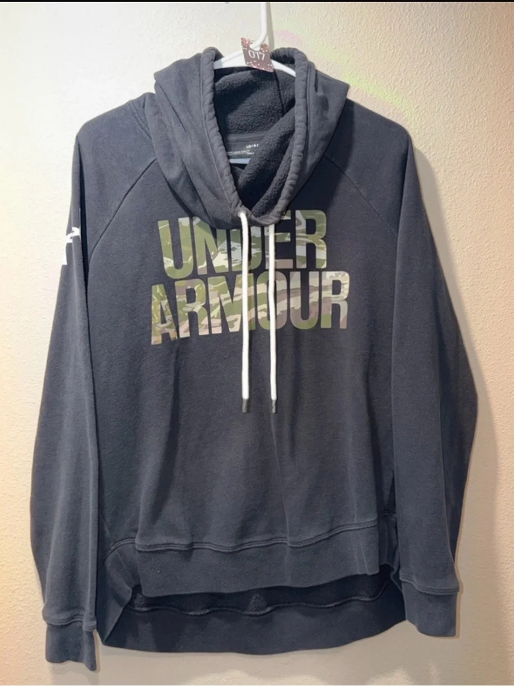 Under Armour Men’s Hoodie - Black with Olive Camo Logo size L